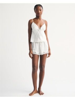 NWT Women's White Lace Trim Camisole